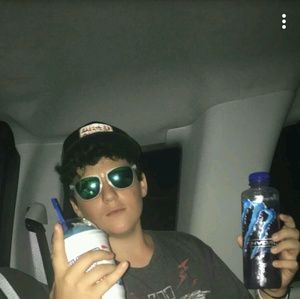 Meet your Posher, Brandon